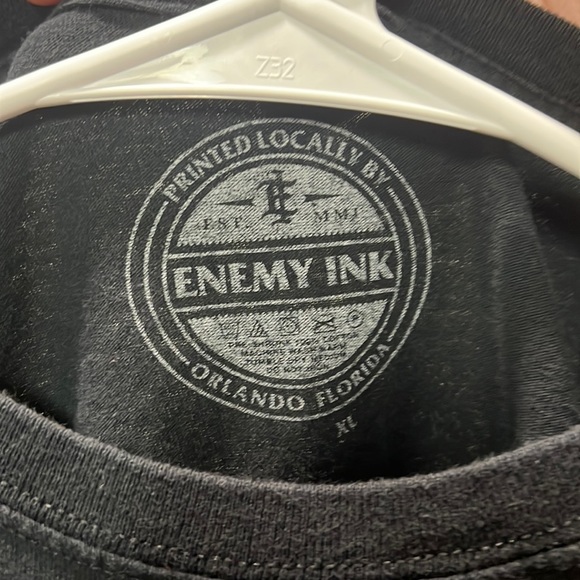 Vintage Magic Versus Rockets T-Shirt - Picture 2 of 4